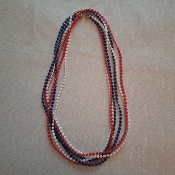 VTG Triple Strand Necklace Red White Blue Patriotic Lightweight Plastic 🇺🇸 - Picture 3 of 6